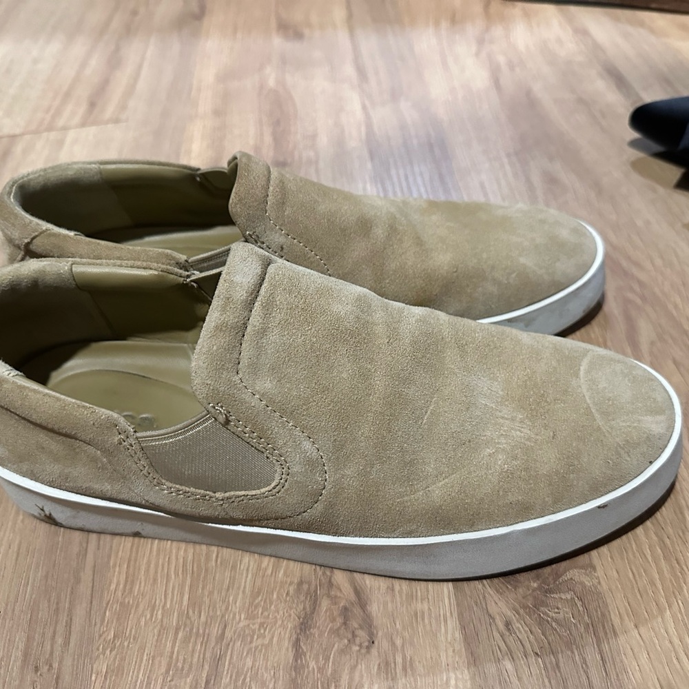 Vince Tan Women's Slip-On Flats